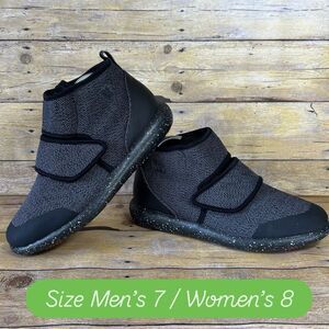 WB Moccasin Boots Size Mens 7 / Womens 8 Lees Black Knit  Style Synthetic Mesh